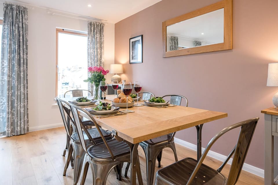 2 Deben Wharf, Woodbridge Apartment in Mid Suffolk District