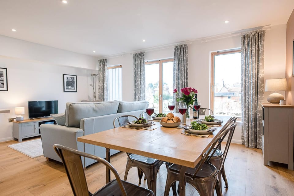 2 Deben Wharf, Woodbridge Apartment in Mid Suffolk District
