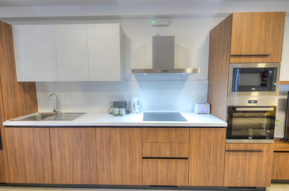 Spacious and tastefully furnished 2 bedroom apartment DDIF1-3 Apartment in Malta