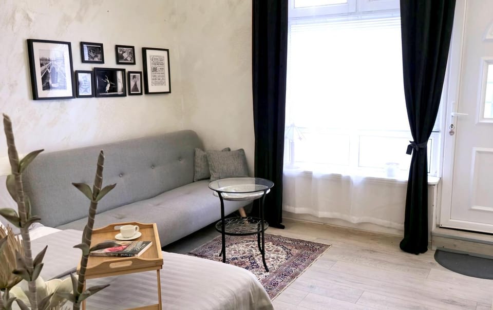 Living room, Seating area, Bedroom