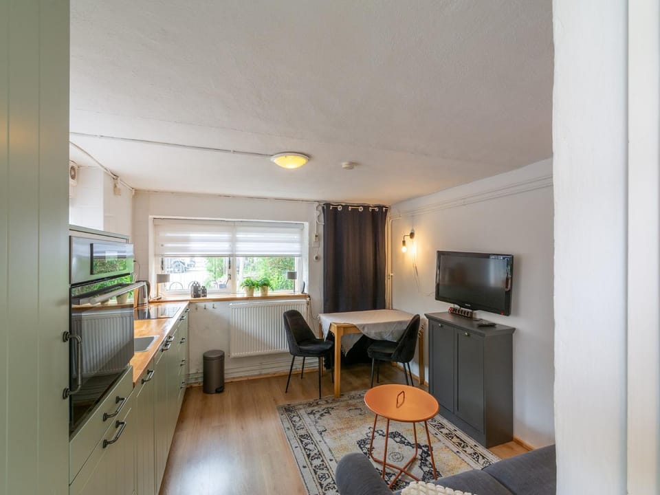 Kitchen or kitchenette, Other, Dining area