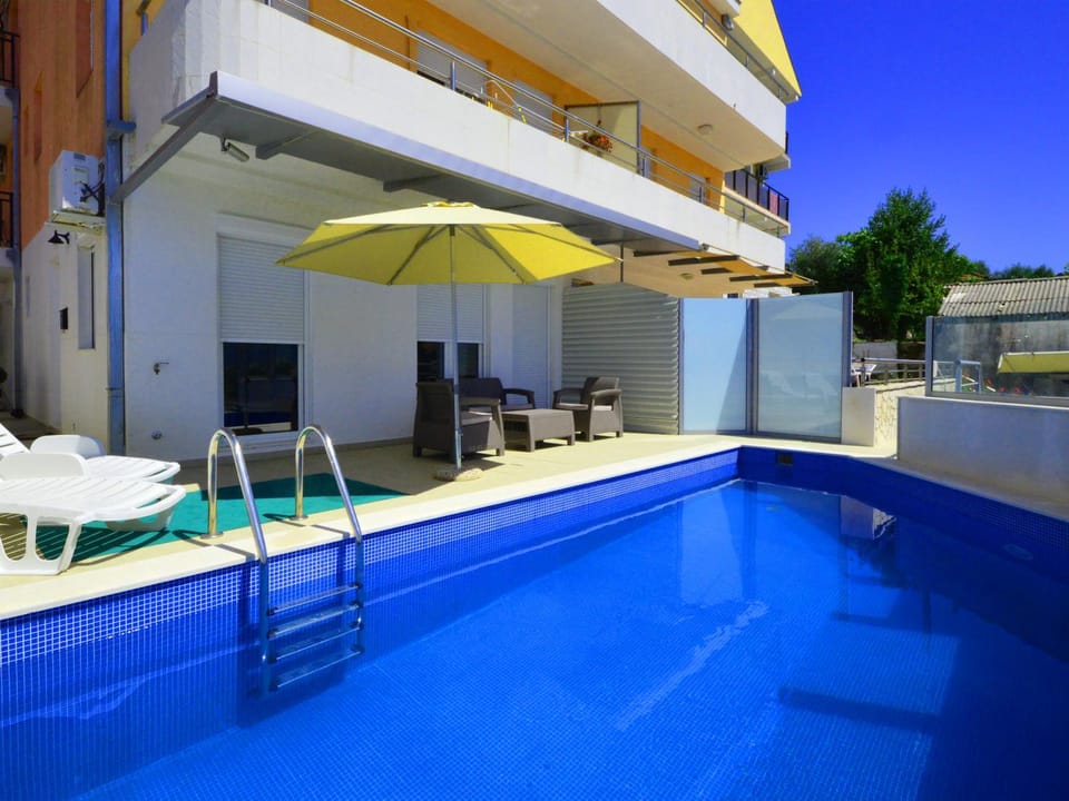 Balcony/Terrace, Seating area, Swimming pool