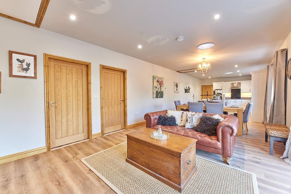 Living room, Dining area, kitchen