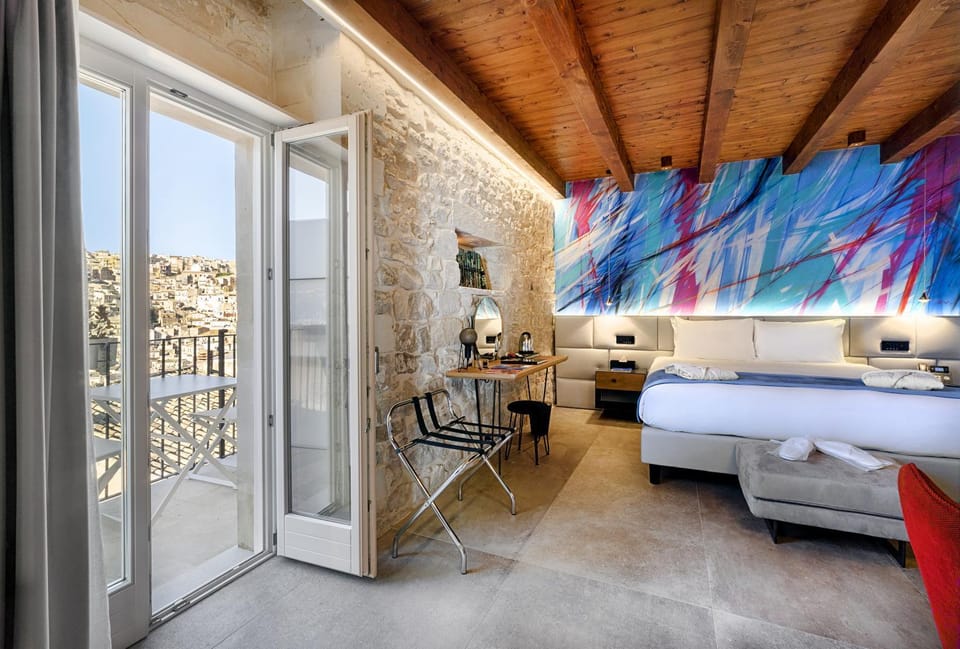 Property building, View (from property/room), Balcony/Terrace, City view, Breakfast