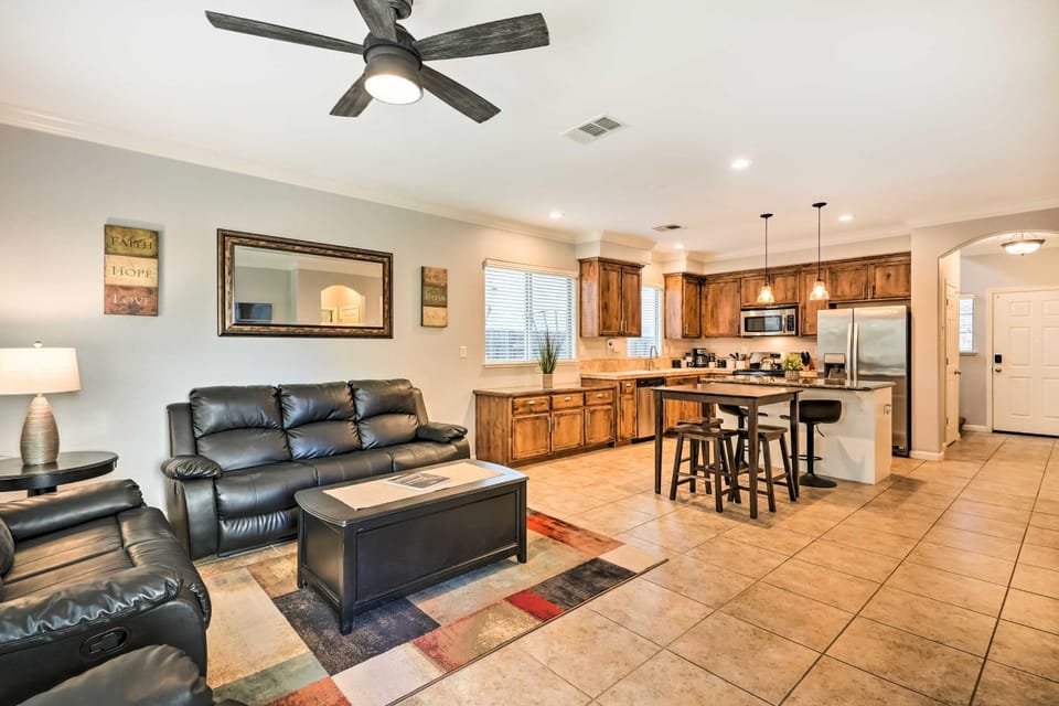 Family-Friendly Lincoln Home: 8 Mi to Casino! House in Sierra Nevada