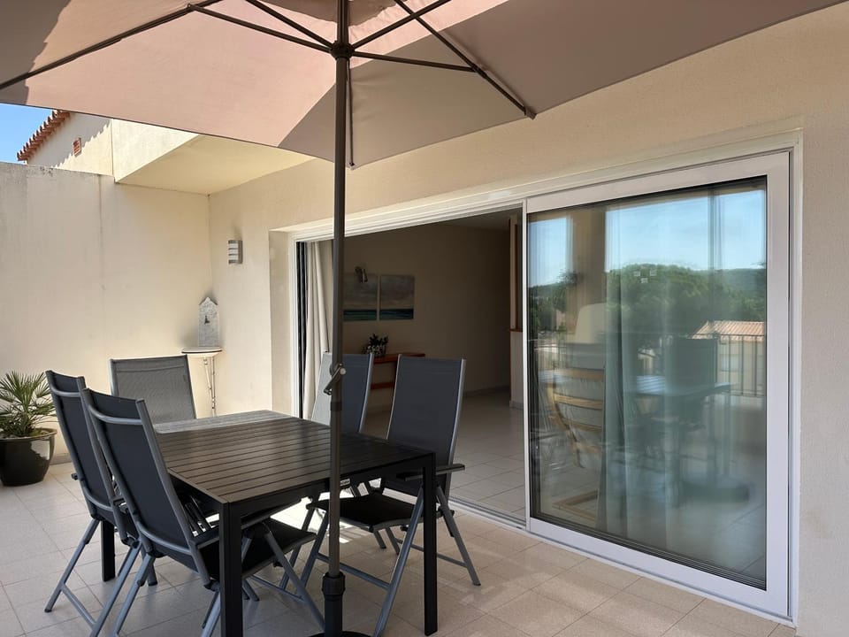 Patio, Day