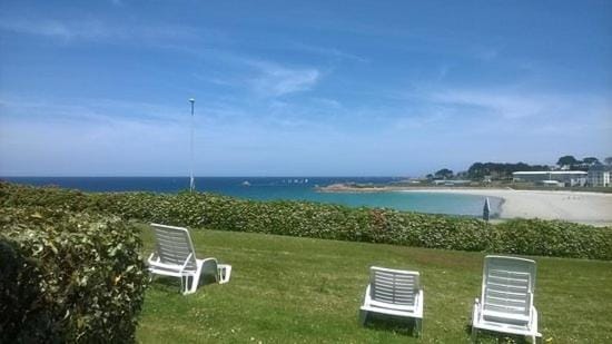 Nearby landmark, Beach, Sea view, sunbed