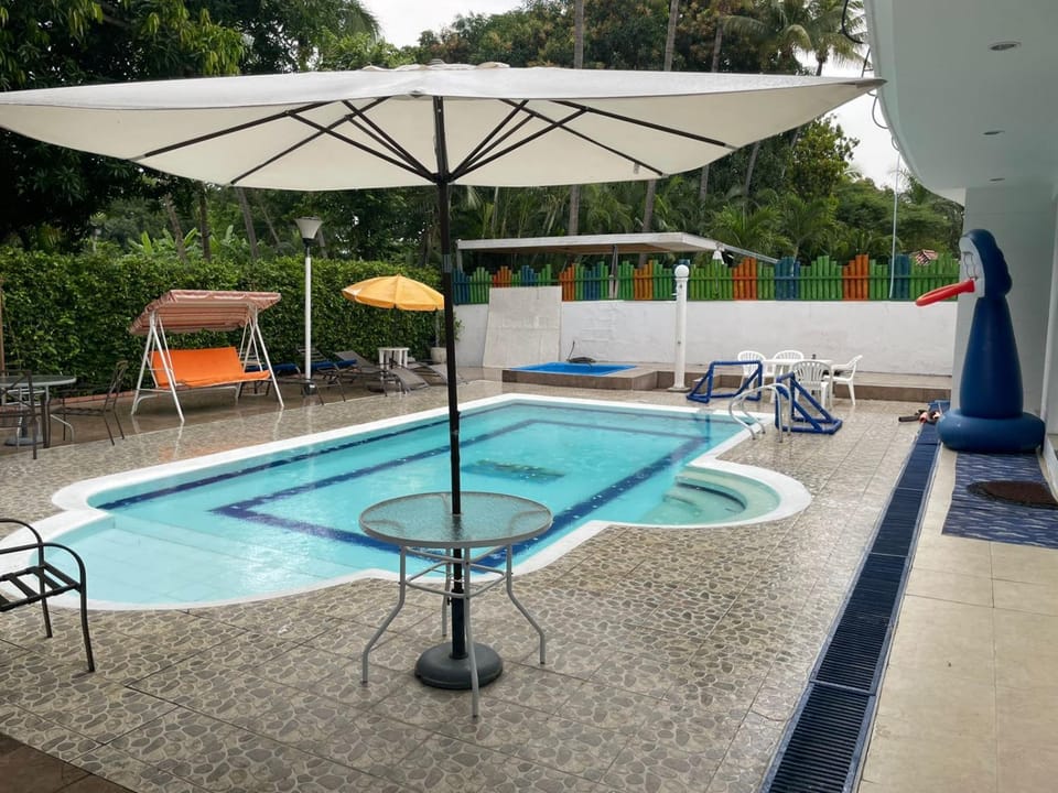 Swimming pool