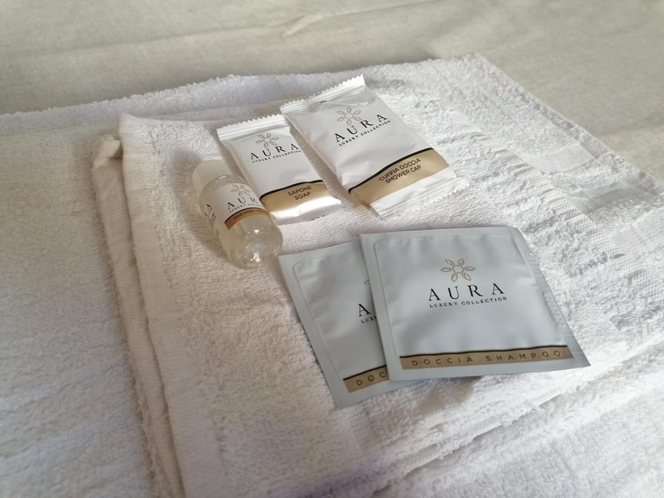 Bathroom, towels