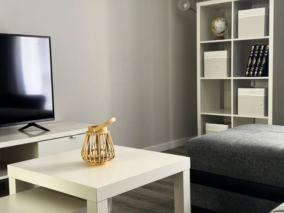 Communal lounge/ TV room, TV and multimedia, hair dresser