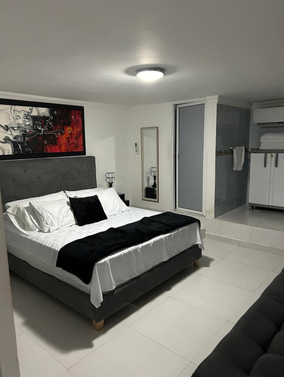 Apartamento edificio Iroka en el Rodadero Frente Al Mar con cocina full equipada Apartment in Gaira