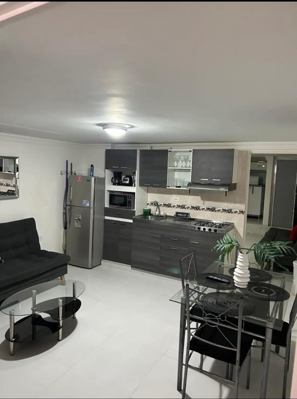 Apartamento edificio Iroka en el Rodadero Frente Al Mar con cocina full equipada Apartment in Gaira