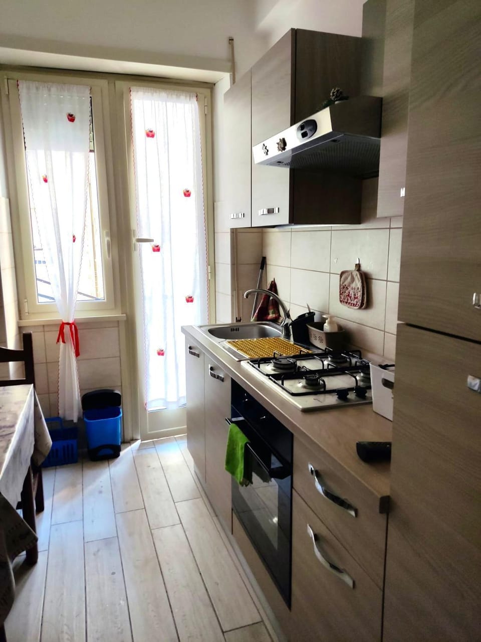 Kitchen or kitchenette, Communal kitchen