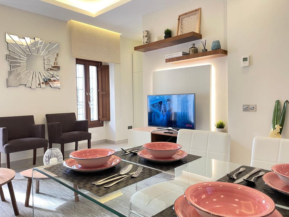 TV and multimedia, Living room, Seating area