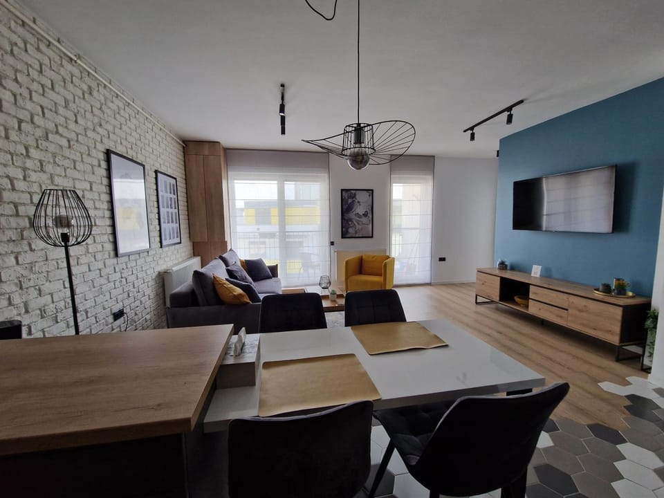 Living room, Seating area, Dining area