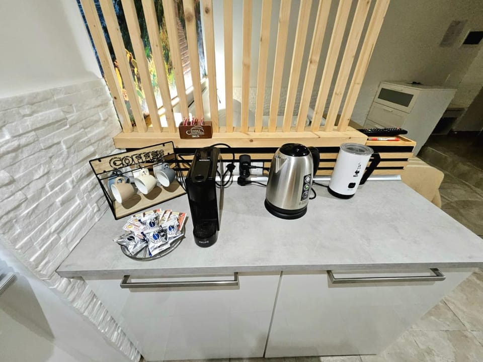 Coffee/tea facilities, Breakfast, Breakfast