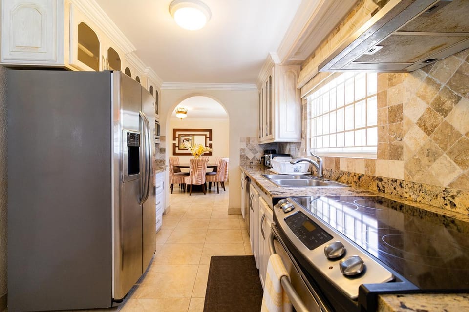 Kitchen or kitchenette, dishwasher, minibar, pet friendly, stove