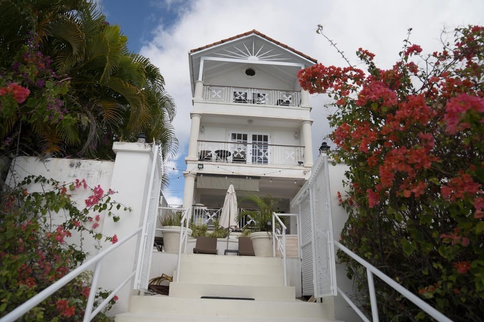 Property building, Day, Garden, Balcony/Terrace, Garden view