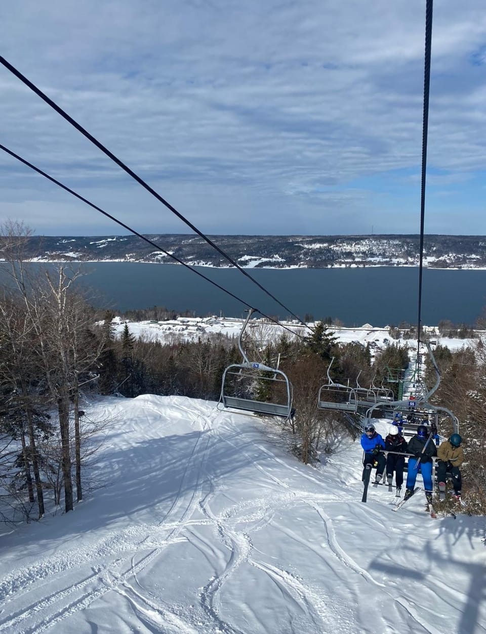 Winter, Skiing