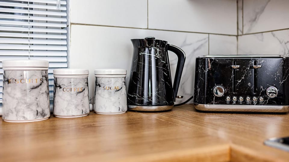 Coffee/tea facilities, Kitchen or kitchenette, toaster