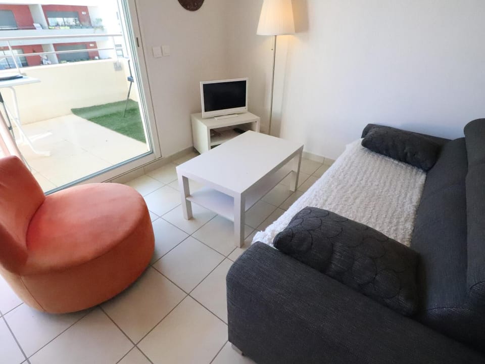 Appart 2P à Sète avec Terrasse et Garage - FR-1-472-117 Apartment in Occitanie