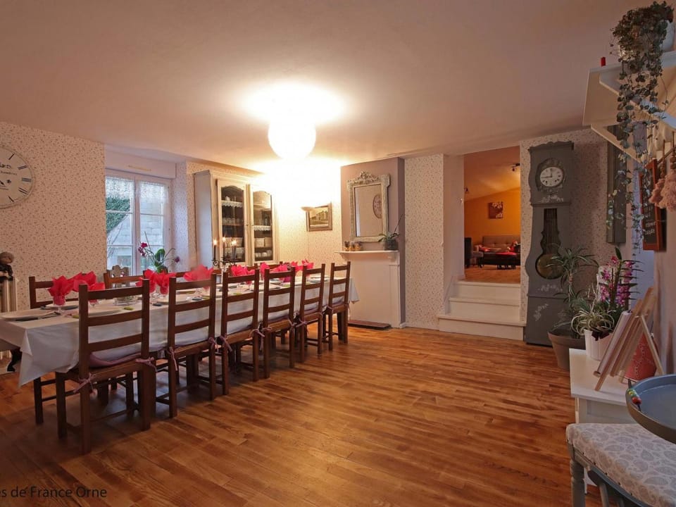 Grande maison familiale avec jardin et animaux acceptés près de la voie verte - FR-1-497-132 House in Normandy