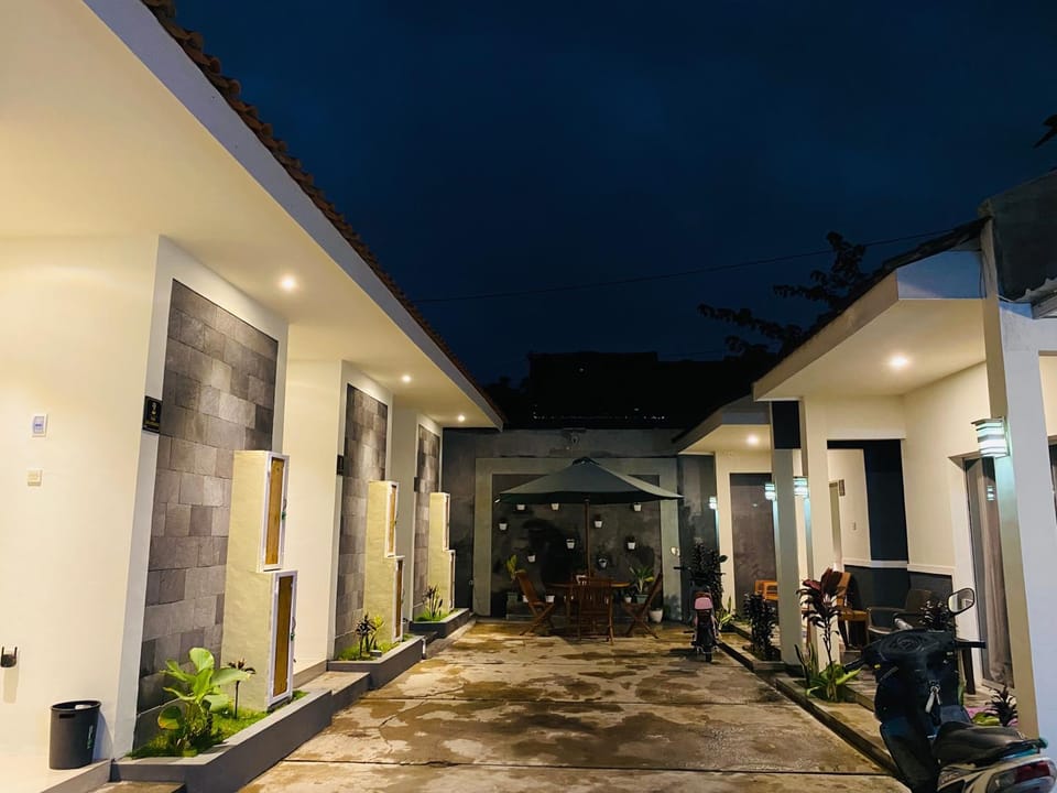 Robiu Bed & Breakfast Hotel in East Java
