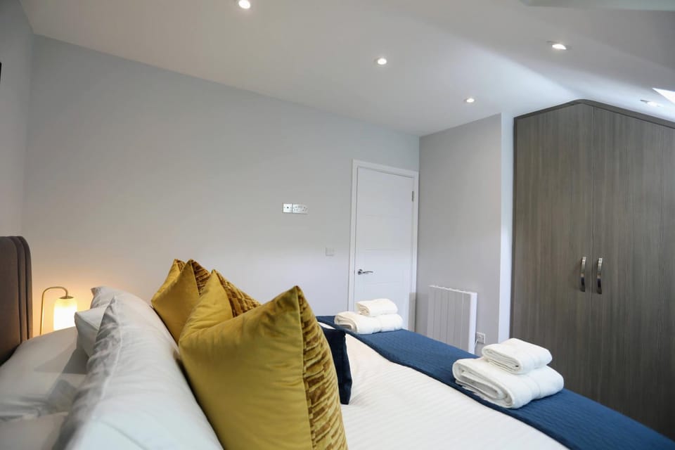 Bed, Bedroom, wardrobe