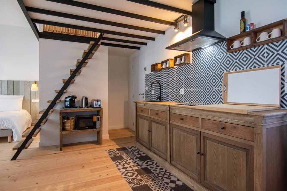 Coffee/tea facilities, Kitchen or kitchenette, microwave, toaster