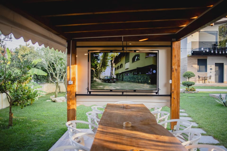 TV and multimedia, Garden view