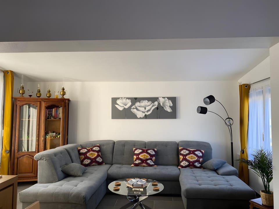 Property building, Living room