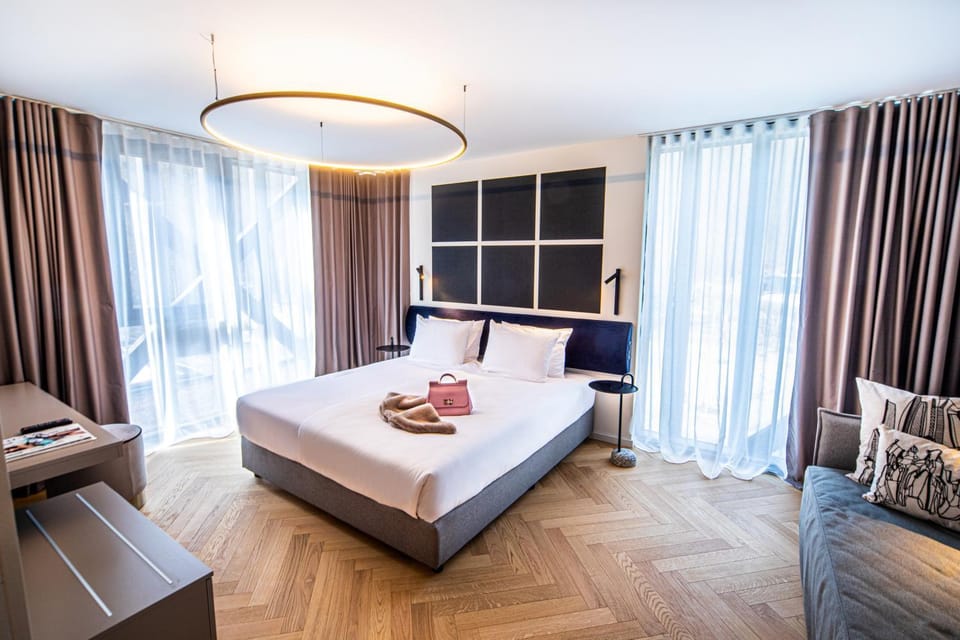 Bed, Photo of the whole room