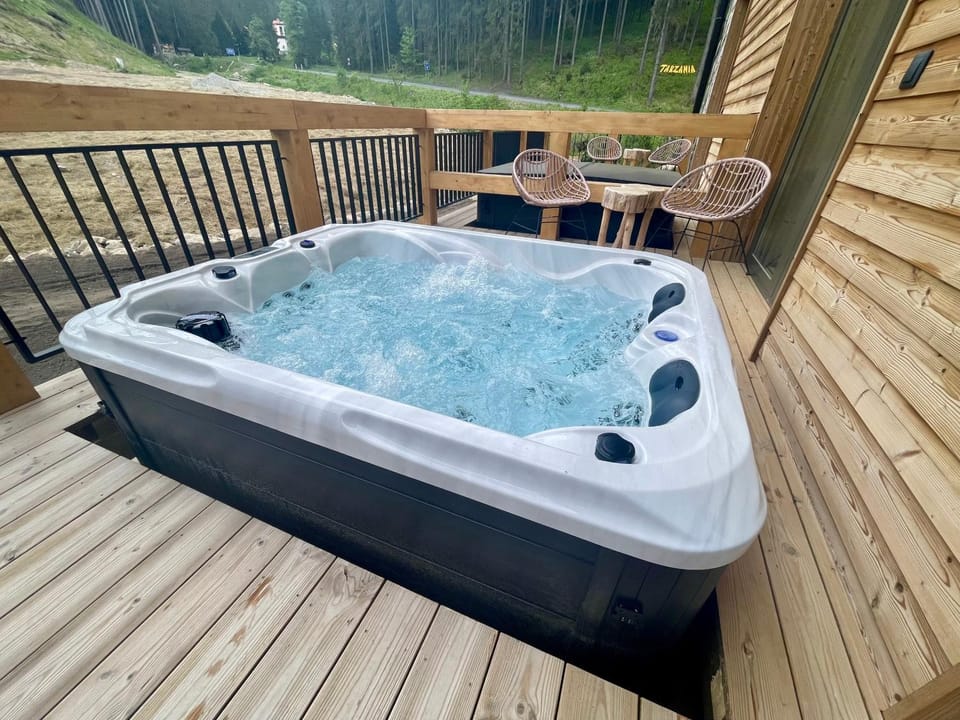 Day, Natural landscape, Hot Tub