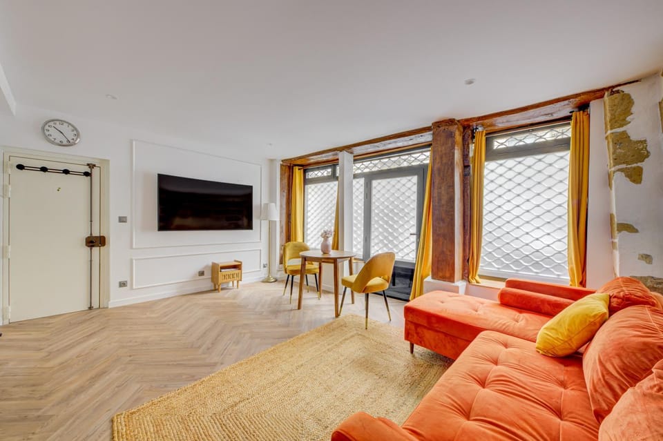 PANTHEON Apartment in Paris