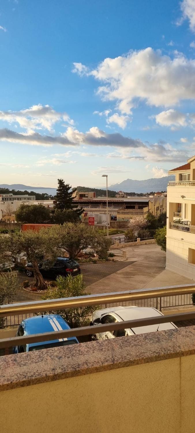 Neighbourhood, City view, Street view
