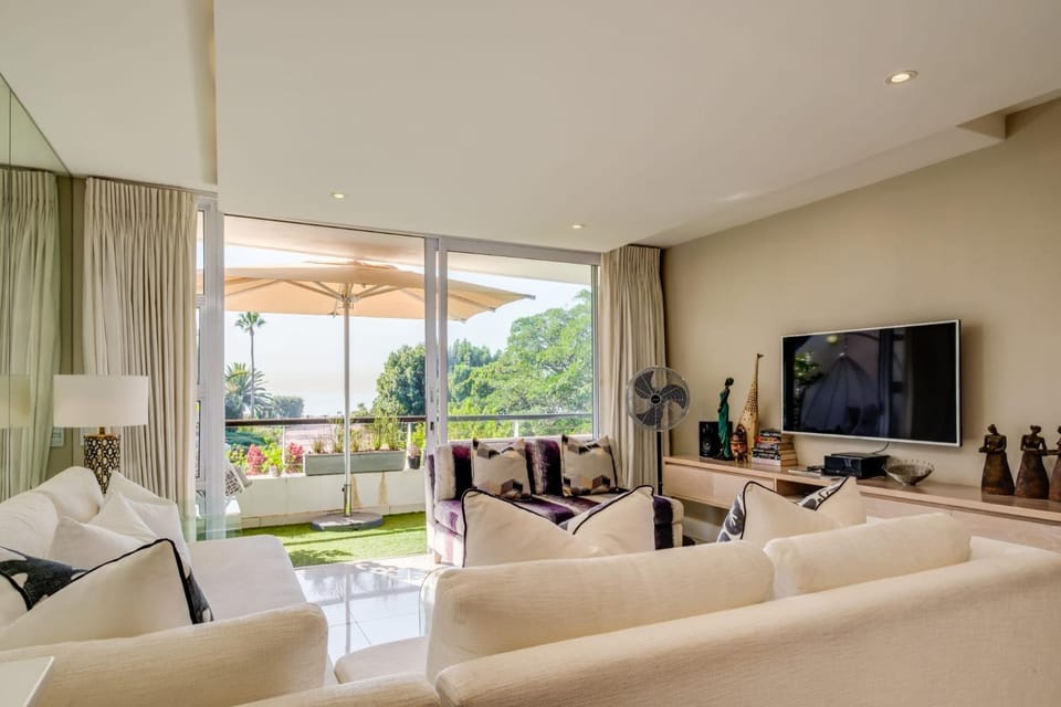 Living room, Seating area, Garden view