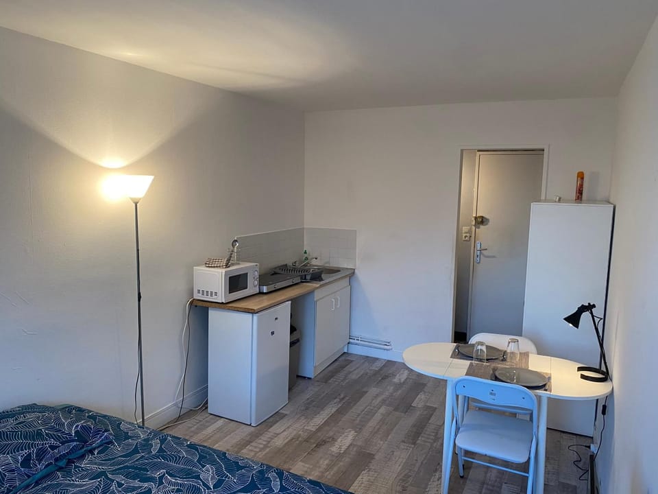 Studio 32 - Résidence Beauséjour - Fibre wifi - Proche centre ville Apartment in Troyes