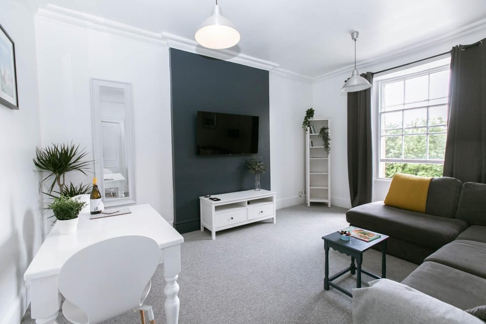 TV and multimedia, View (from property/room), Living room, Photo of the whole room, Seating area