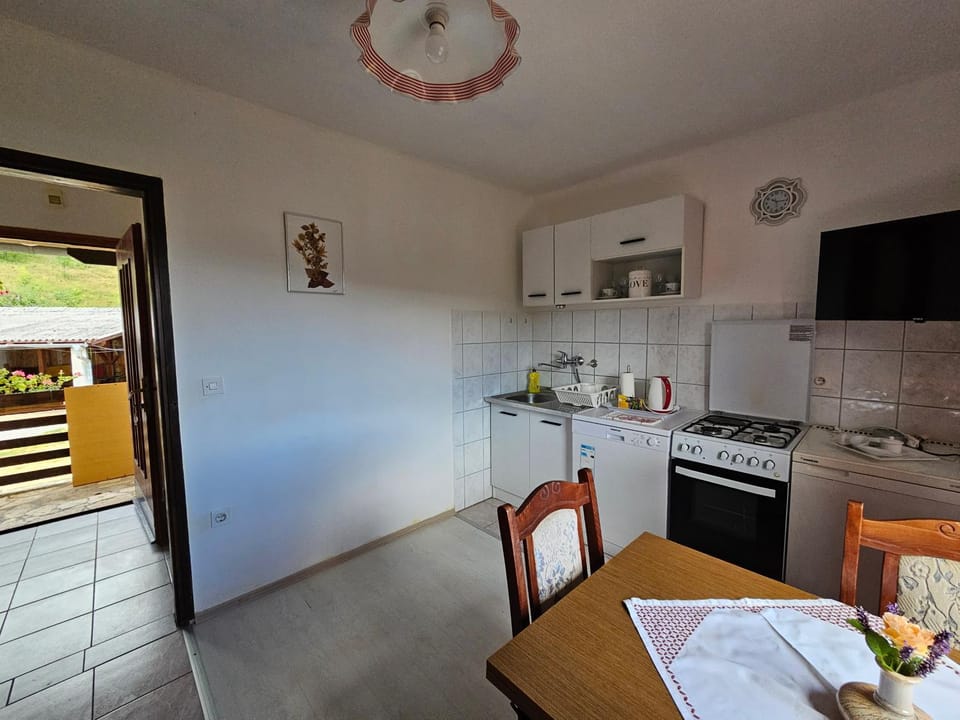 Guesthouse Loncar Bed and Breakfast in Plitvice Lakes Park