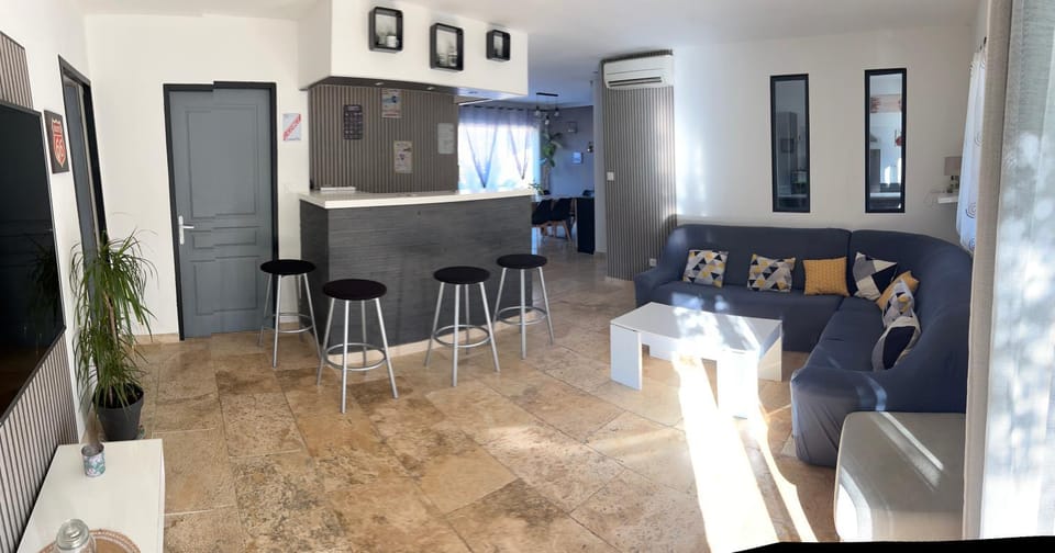 Lounge or bar
