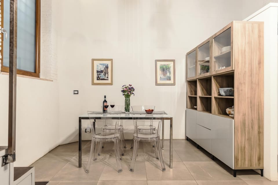 Living room, Dining area