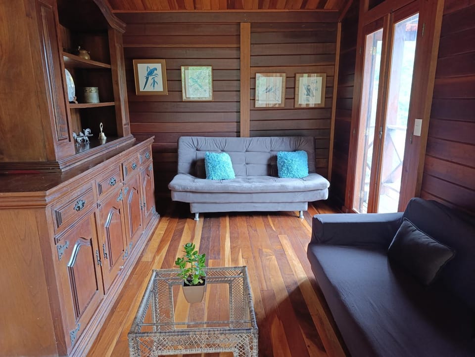 Casa Floresta do Uaimii House in State of Minas Gerais, Brazil