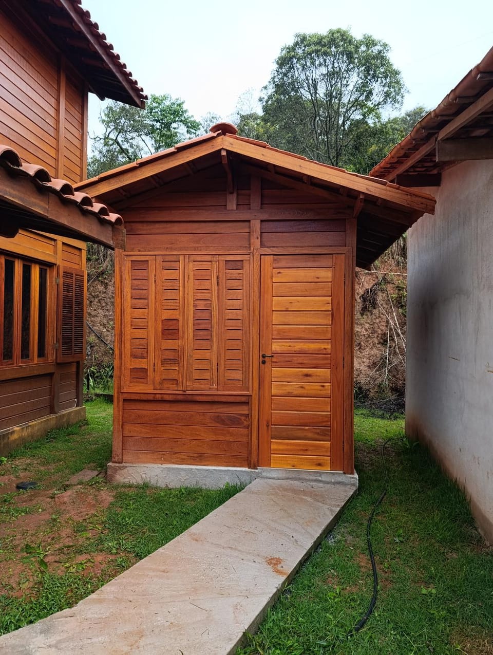 Casa Floresta do Uaimii House in State of Minas Gerais, Brazil