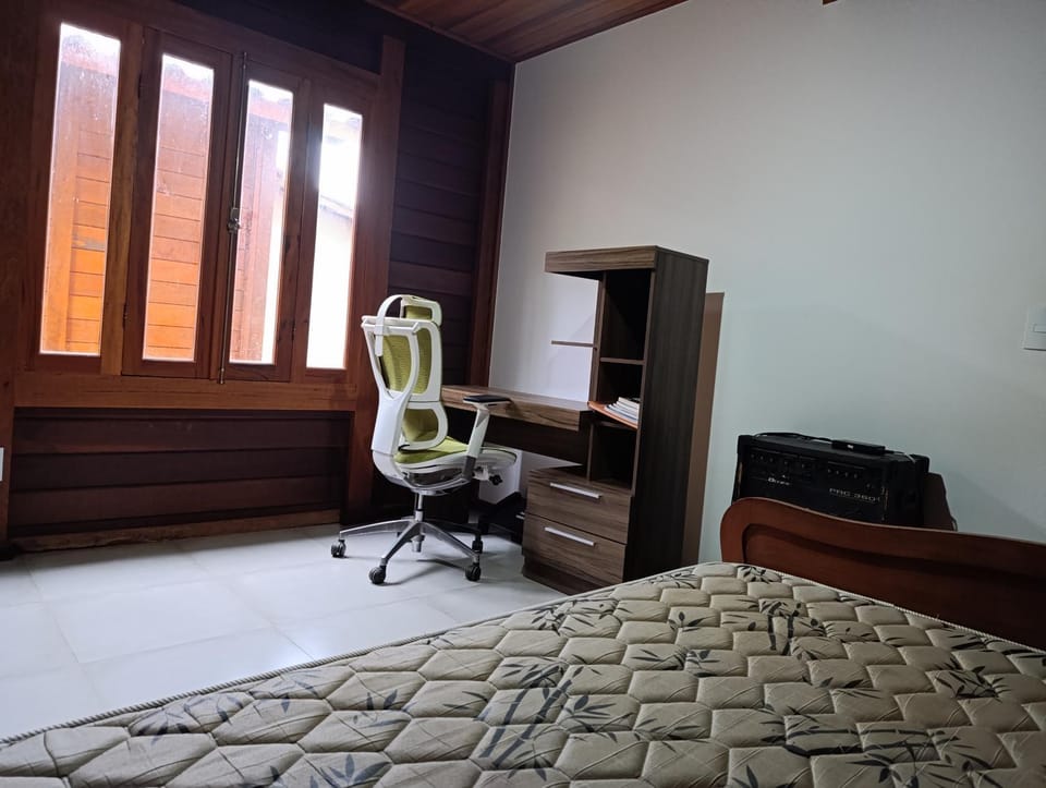 Casa Floresta do Uaimii House in State of Minas Gerais, Brazil