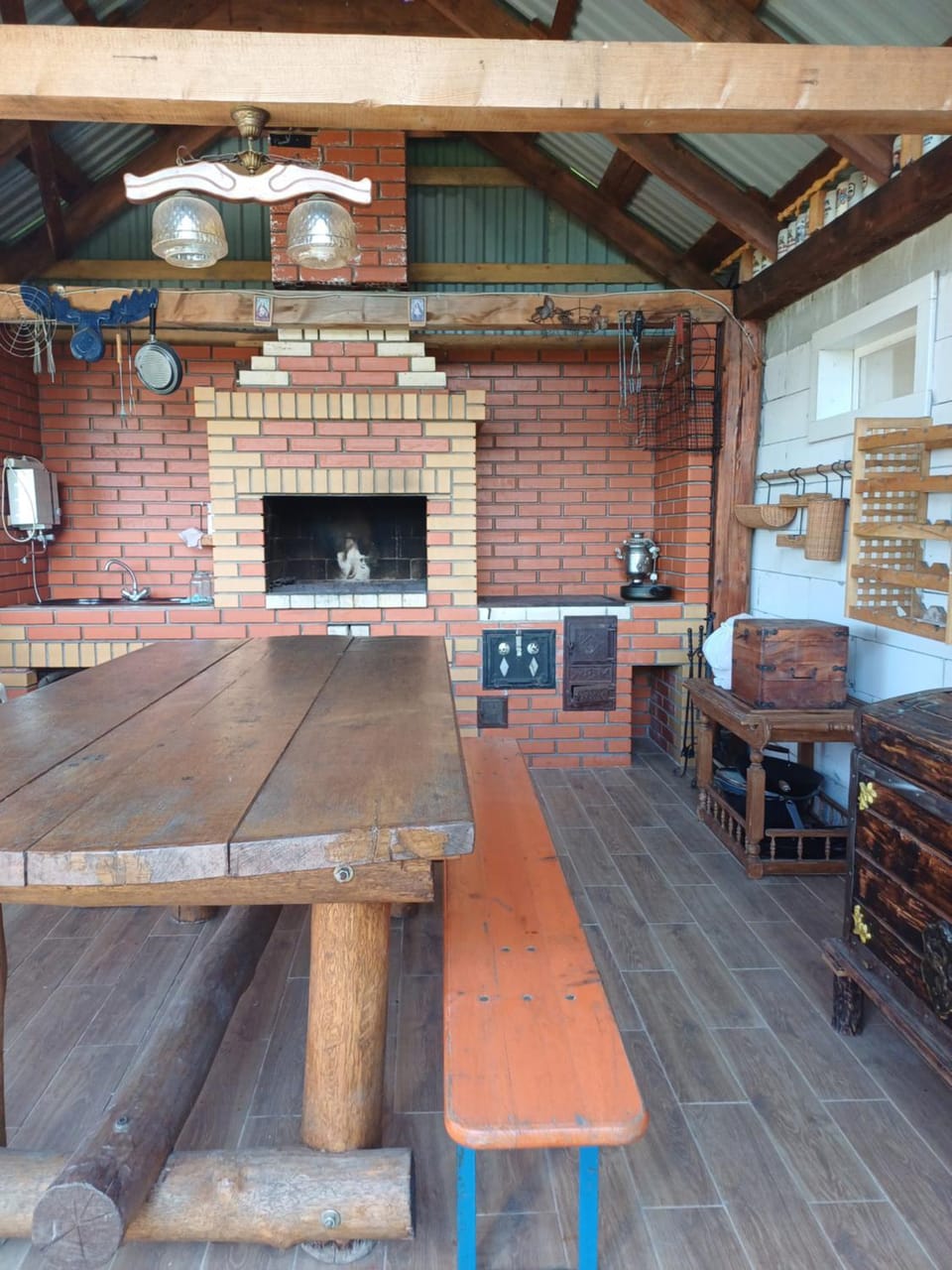 BBQ facilities, Seating area, Dining area