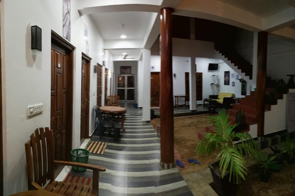 Patio, Facade/entrance