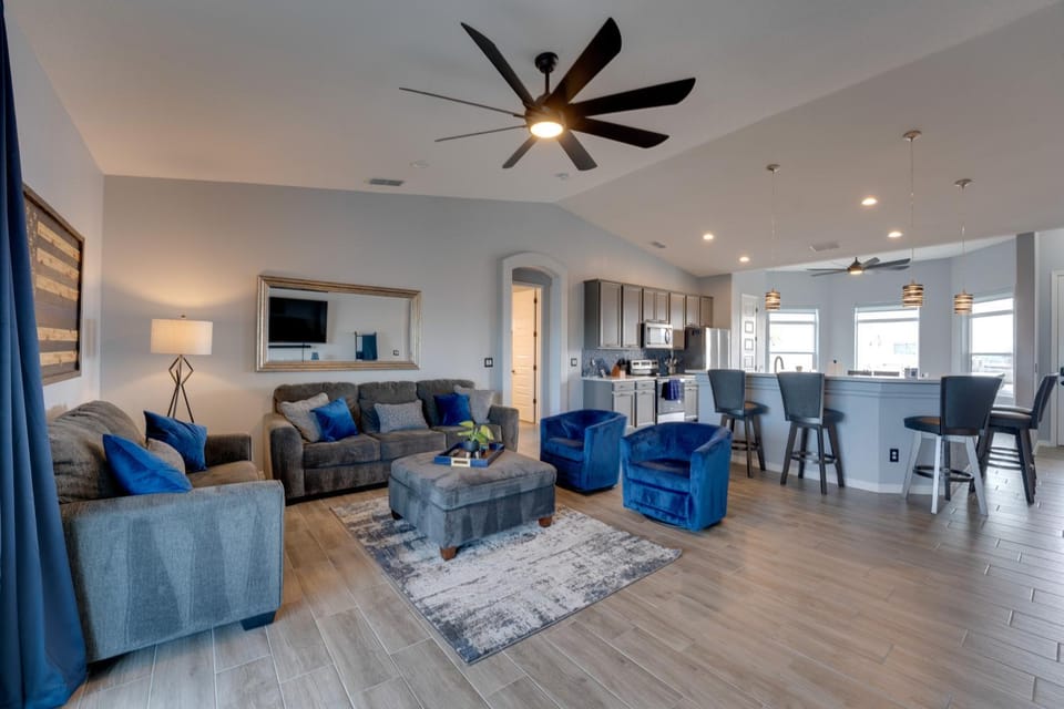 Pool & Patio: Newly Constructed Lake Havasu Home! House in Lake Havasu City