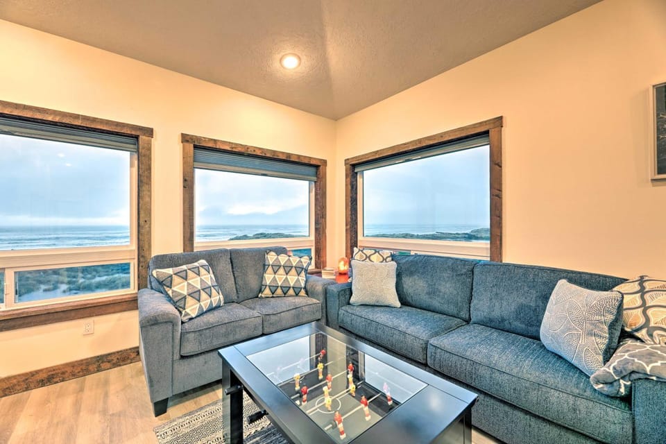 Sanderling Sea Cottages, Unit 5 w/ Ocean Views! House in Oregon