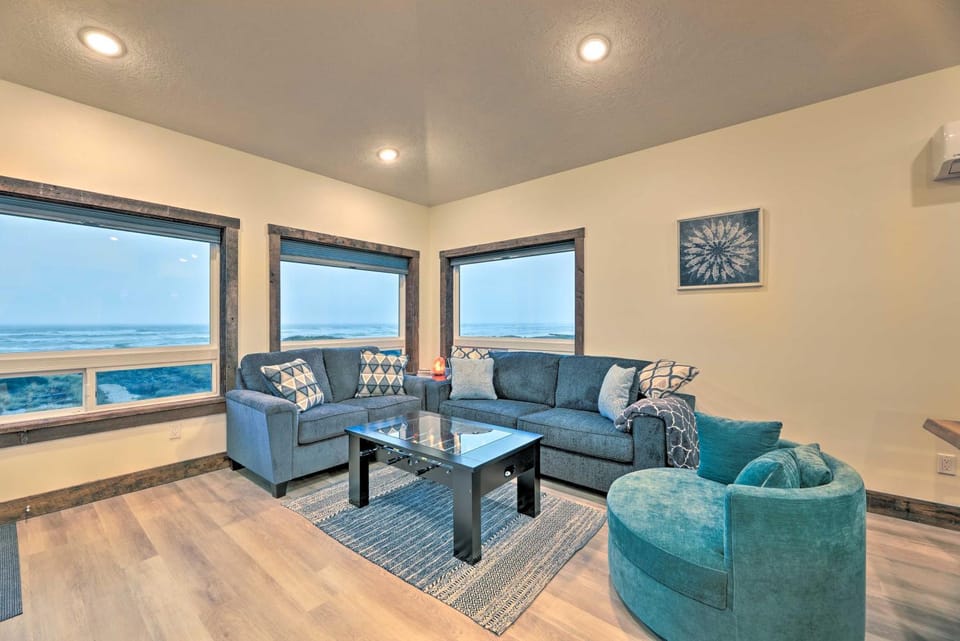 Sanderling Sea Cottages, Unit 5 w/ Ocean Views! House in Oregon