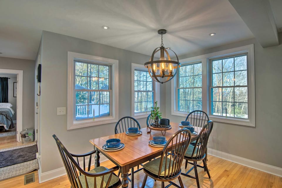 Belmont Home w/ Mtn View, 9 Mi to Gunstock Resort House in Belmont